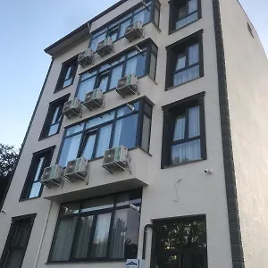 Mahal House Aparthotel