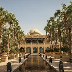 منتجع ون آند أونلي رويال ميراج