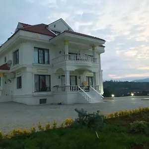 White Pavilion فيلة