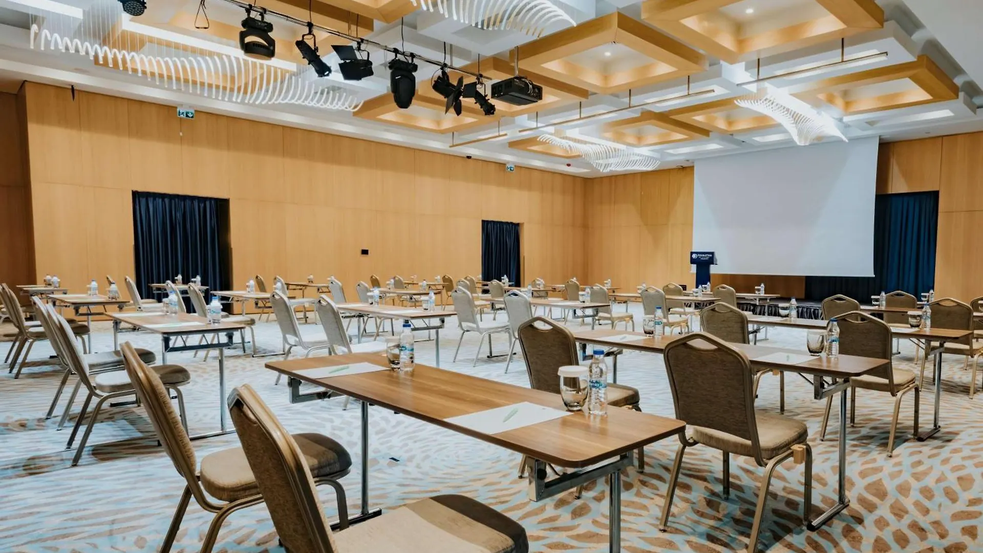 Doubletree By Hilton Trabzon Hotel 5*,