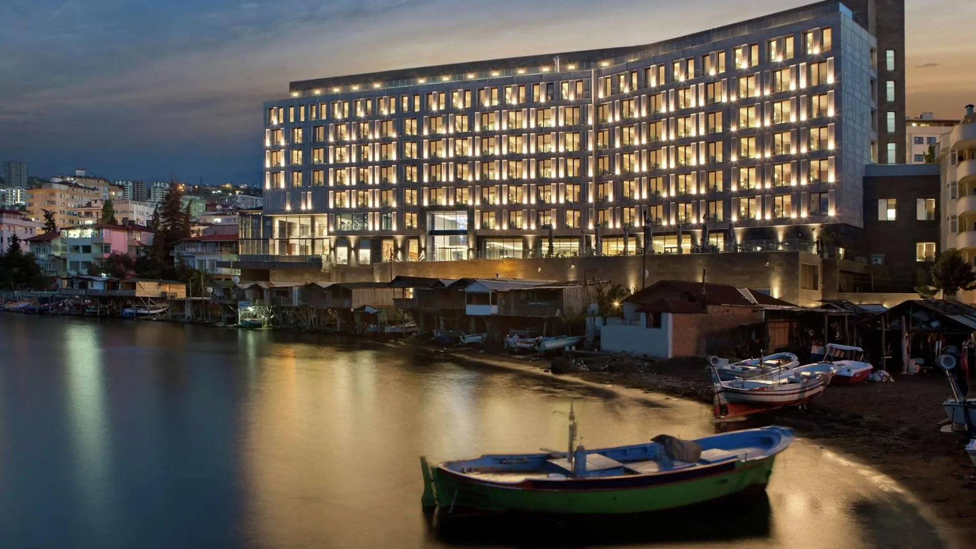 *****  Hotel Doubletree By Hilton Trabzon Turecko